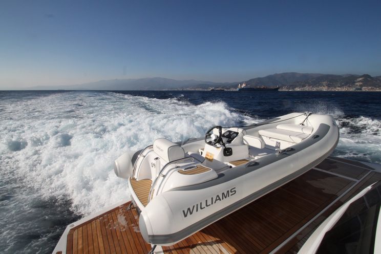 Charter Yacht MR K IRISTON - Sunseeker 95 - 5 Cabins - Corsica - Cannes - Monaco - Naples - Porto Cervo - Sorrento - Dubrovnik