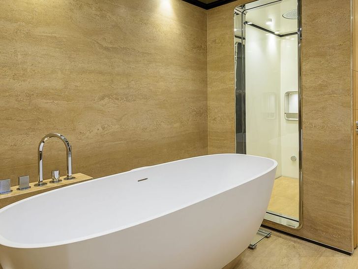 MR T Baglietto 46m main deck owners bath tub MR T Baglietto 46m main deck owners bath tub