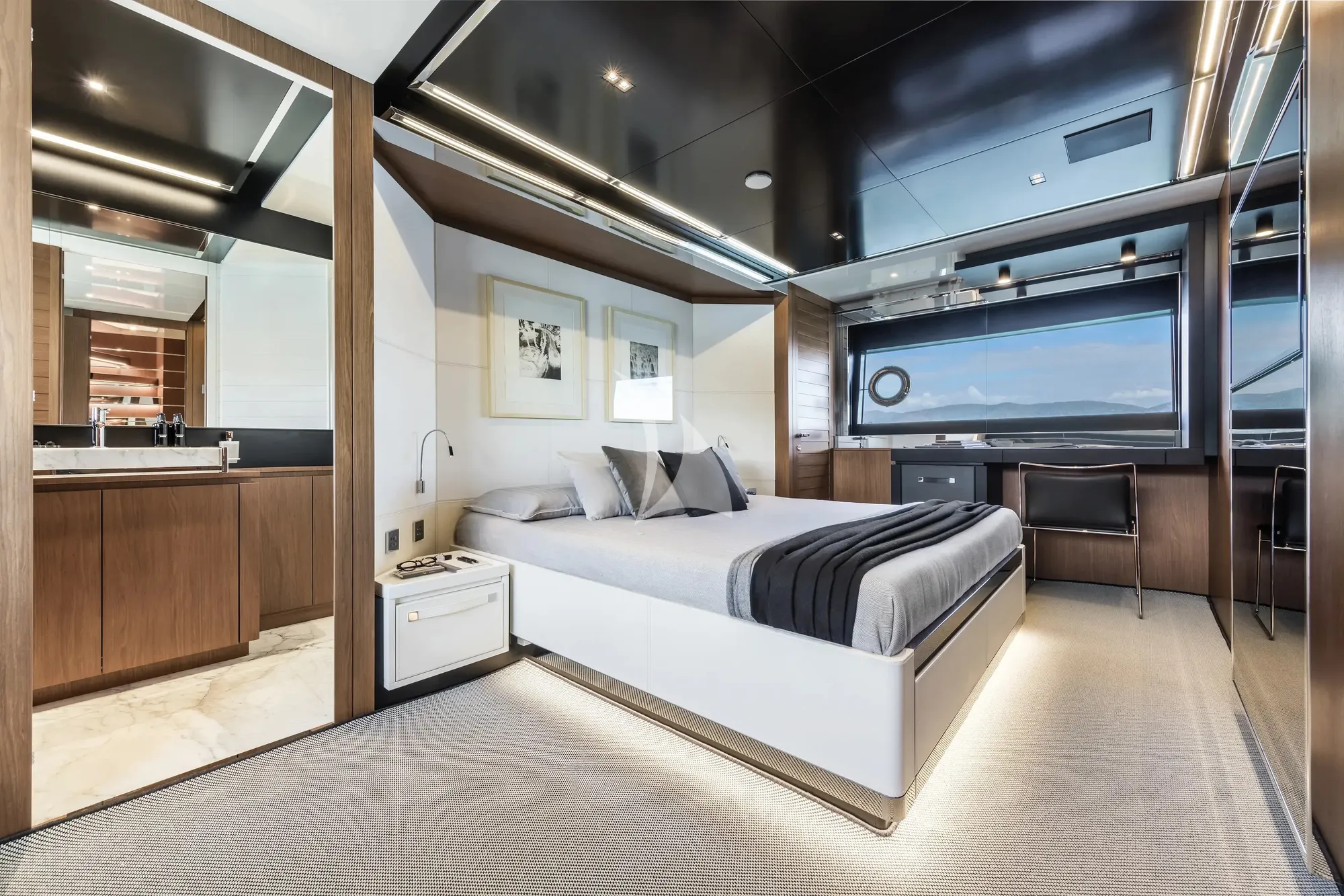 Charter Yacht MR CHARLIE - Riva Argo 90 - 4 Cabins - Salerno - Naples - Capri - Positano - Amalfi Coast - Italy