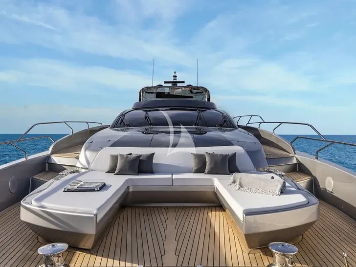 MR CHARLIE Riva Argo 90 - foredeck sunbathing lounge MR CHARLIE Riva Argo 90 - foredeck sunbathing lounge