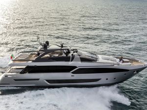 MR CHARLIE - Riva Argo 90 - 4 Cabins - Salerno - Naples - Capri - Positano - Amalfi Coast - Italy MR CHARLIE - Riva Argo 90 - 4 Cabins - Salerno - Naples - Capri - Positano - Amalfi Coast - Italy