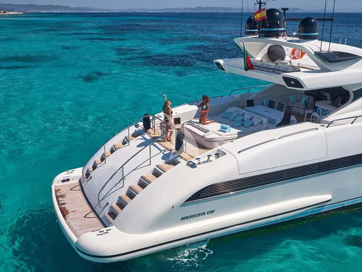 MRS GREY Mangusta 130 aft deck