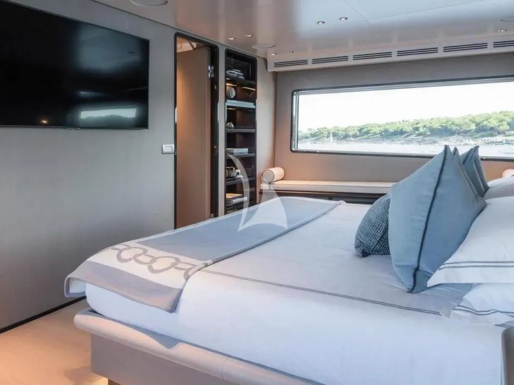 MRS L Custom Line Navetta 30 - master cabin bed and TV MRS L Custom Line Navetta 30 - master cabin bed and TV