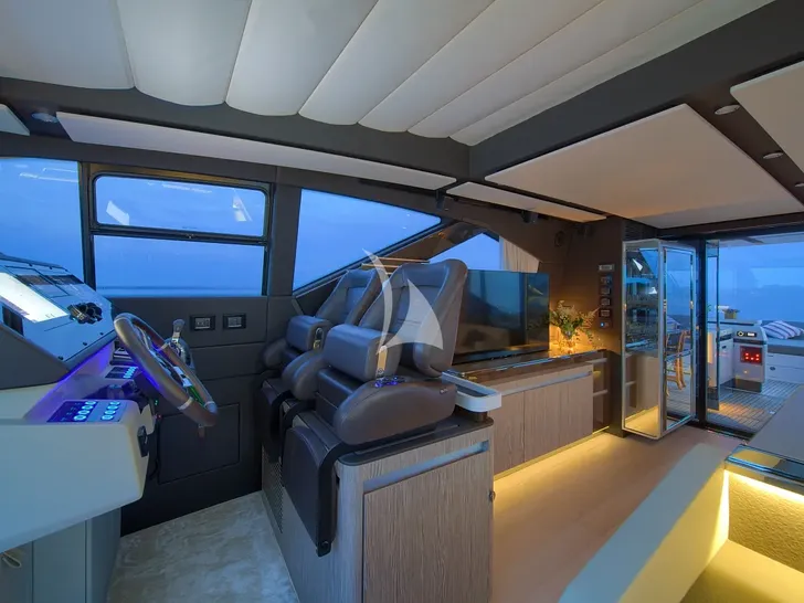 MUDITA Azimut S7 - cockpit MUDITA Azimut S7 - cockpit