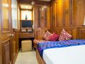 MUTIARA LAUT Phinisi 47m - VIP cabin 4 bed and TV MUTIARA LAUT Phinisi 47m - VIP cabin 4 bed and TV