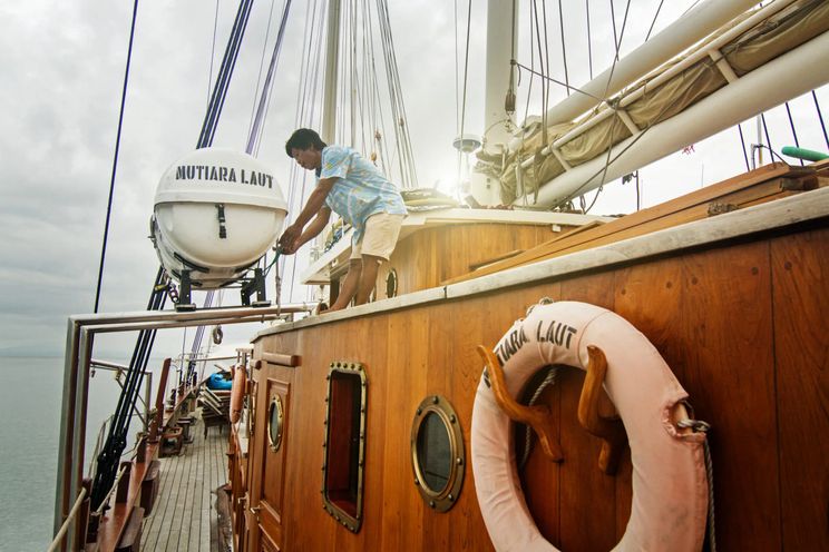 Charter Yacht MUTIARA LAUT - Phinisi 47m - 7 Cabins - Labuan Bajo - Raja Ampat - Indonesia
