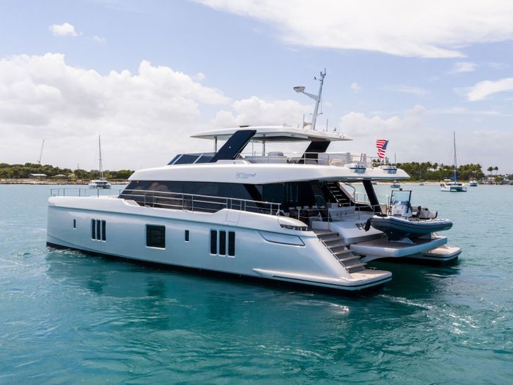 MY TY Sunreef 80 Power - cruising the turquoise waters MY TY Sunreef 80 Power - cruising the turquoise waters