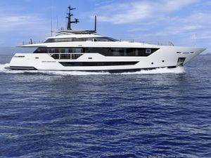 MY MISTAKE - Ferretti Custom Line 106 - 5 Cabins - Athens - Mykonos - Paros - Cyclades - Aegean - Greece MY MISTAKE - Ferretti Custom Line 106 - 5 Cabins - Athens - Mykonos - Paros - Cyclades - Aegean - Greece