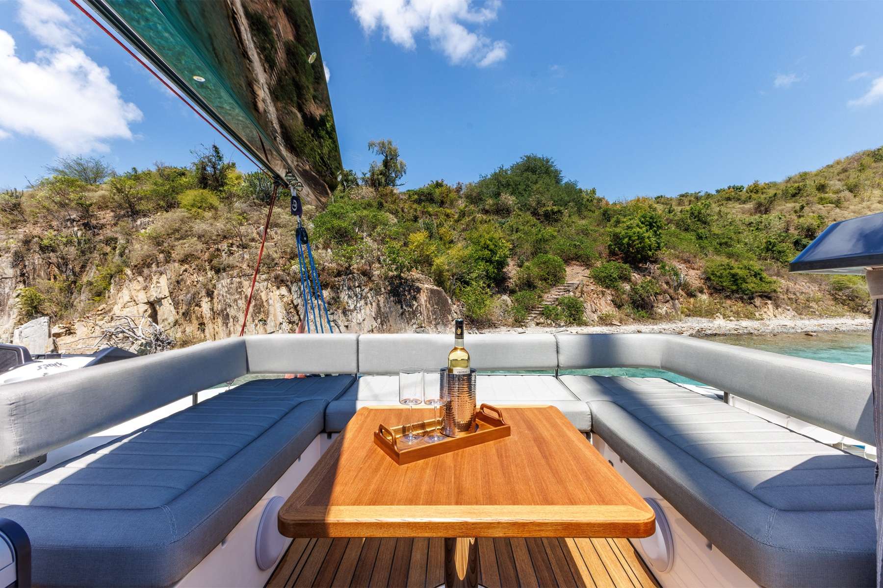 Charter Yacht MYMLAN II - Privilege Signature 580 - 3 Cabins - St Martin - St Barths - Anguilla - Leeward Islands - Caribbean