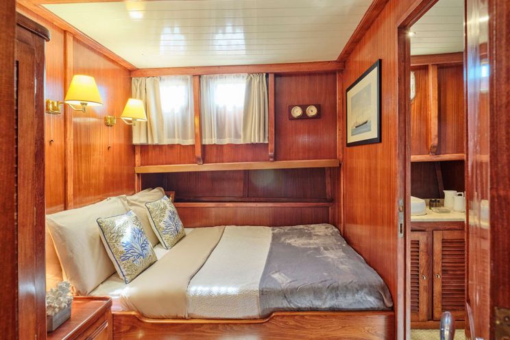 Charter Yacht MYRA - Gulet 90 - 6 Cabins - Athens - Paros - Mykonos