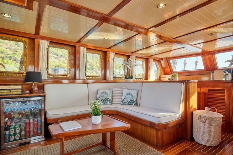 Charter Yacht MYRA - Gulet 90 - 6 Cabins - Athens - Paros - Mykonos