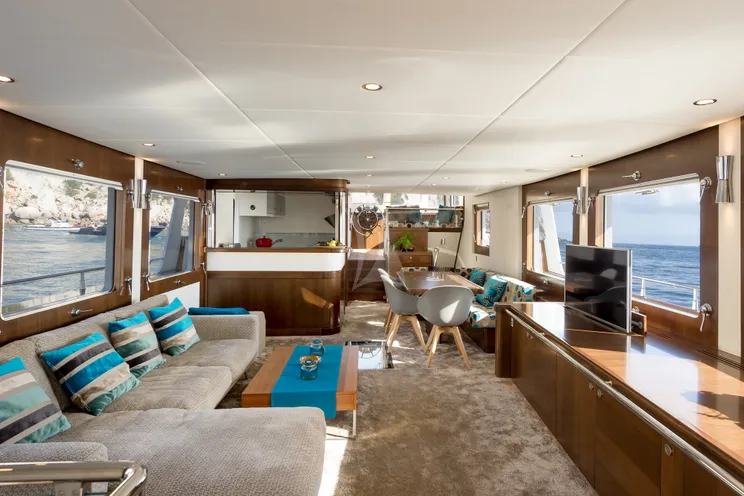 Charter Yacht MONARA - Classic Feadship - 4 Cabins - France - Cannes - Antibes - St Tropez