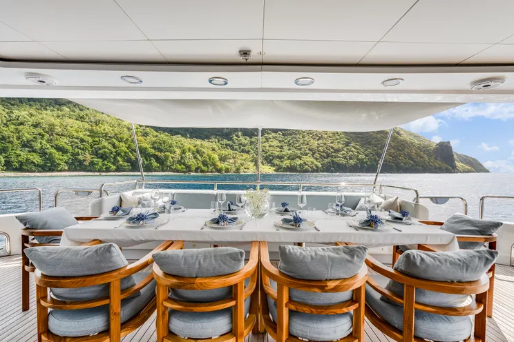 Charter Yacht OCEANOS - Mondomarine 49m - 7 Cabins - Cannes - Monaco - Capri - Amalfi