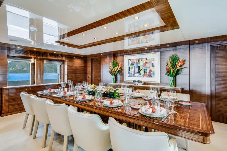 Charter Yacht OCEANOS - Mondomarine 49m - 7 Cabins - Cannes - Monaco - Capri - Amalfi