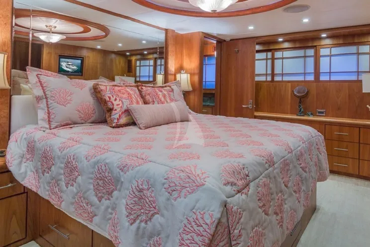 Charter Yacht ANDIAMO - Symbol 92 - 3 Cabins - Fort Lauderdale - Florida East Coast - Bahamas