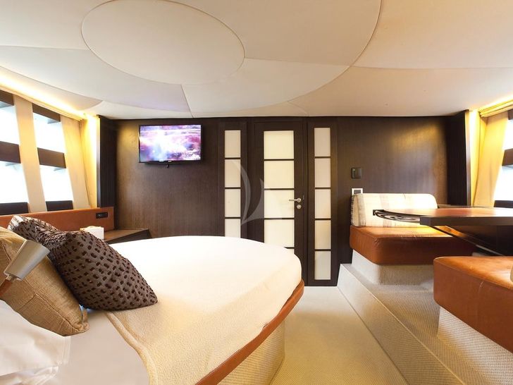 Master Cabin Master Cabin