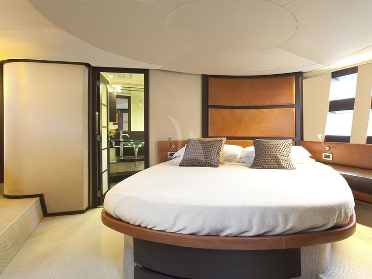 Master cabin Master cabin