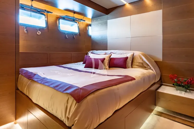 Charter Yacht NAIA - Sanlorenzo 40 Alloy - 5 Cabins - Athens - Mykonos - Paros - Cyclades - Greece