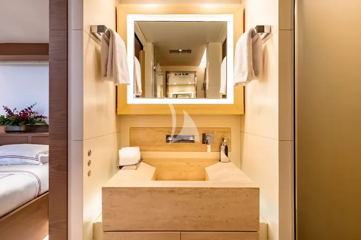 Charter Yacht NAIA - Sanlorenzo 40 Alloy - 5 Cabins - Athens - Mykonos - Paros - Cyclades - Greece