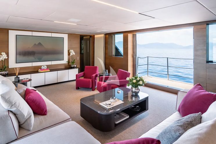 Charter Yacht NAIA - Sanlorenzo 40 Alloy - 5 Cabins - Athens - Mykonos - Paros - Cyclades - Greece