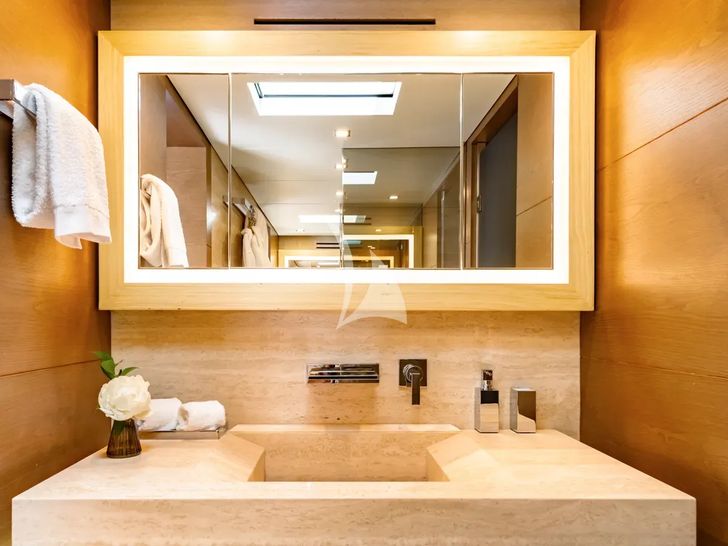 NAIA Sanlorenzo 40 Alloy - master cabin bathroom vanity NAIA Sanlorenzo 40 Alloy - master cabin bathroom vanity