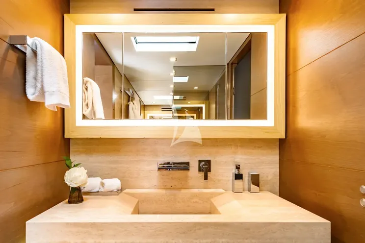 Charter Yacht NAIA - Sanlorenzo 40 Alloy - 5 Cabins - Athens - Mykonos - Paros - Cyclades - Greece