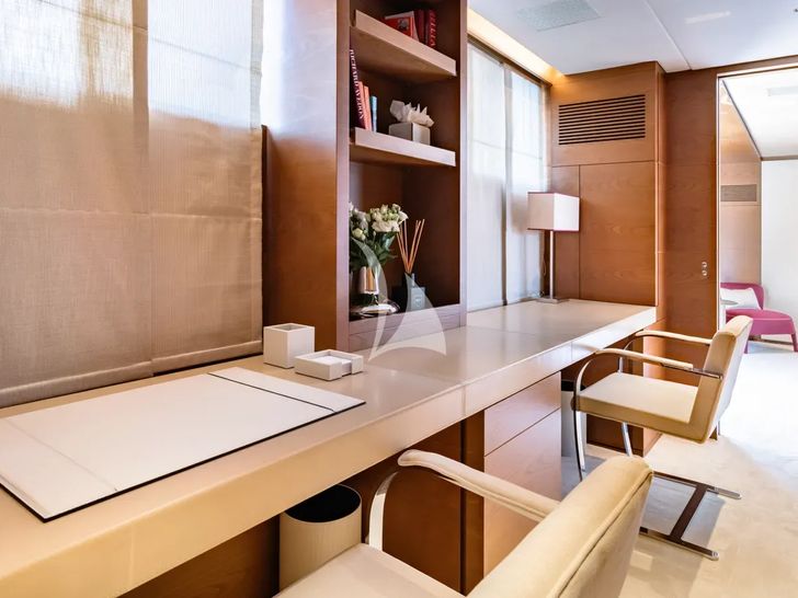 NAIA Sanlorenzo 40 Alloy - master cabin office NAIA Sanlorenzo 40 Alloy - master cabin office