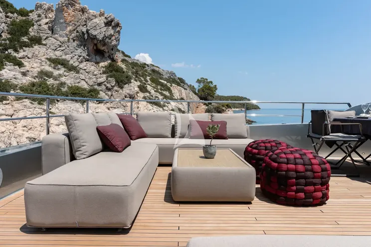 Charter Yacht NAIA - Sanlorenzo 40 Alloy - 5 Cabins - Athens - Mykonos - Paros - Cyclades - Greece