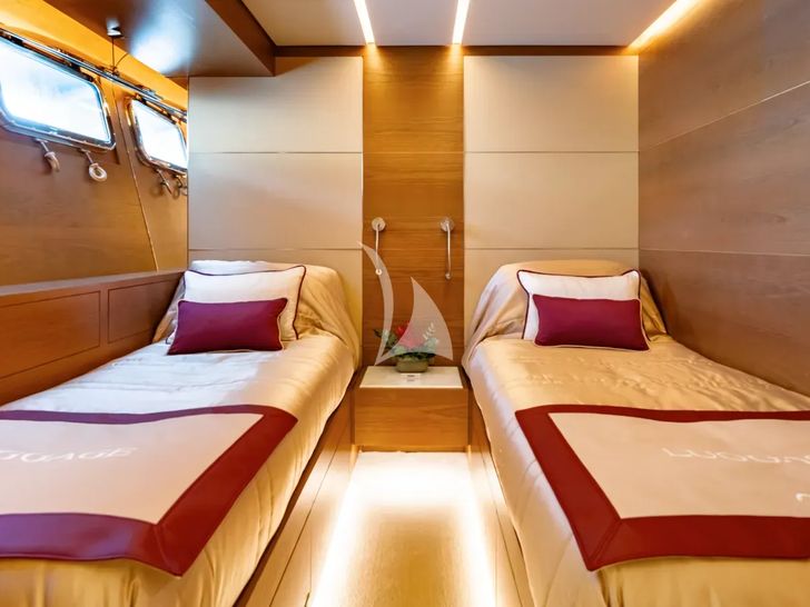 NAIA Sanlorenzo 40 Alloy - twin cabin 1 NAIA Sanlorenzo 40 Alloy - twin cabin 1