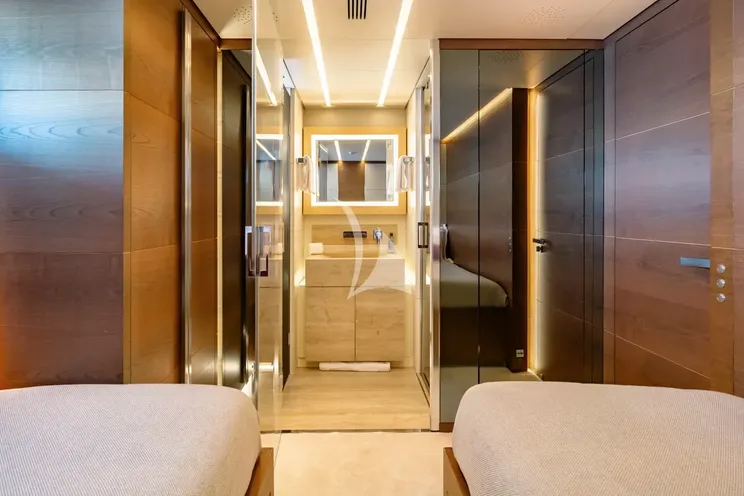 Charter Yacht NAIA - Sanlorenzo 40 Alloy - 5 Cabins - Athens - Mykonos - Paros - Cyclades - Greece