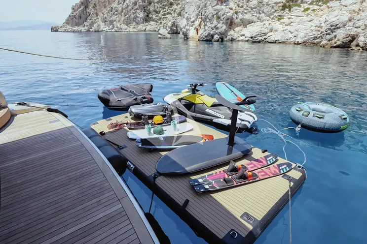 Charter Yacht NAIA - Sanlorenzo 40 Alloy - 5 Cabins - Athens - Mykonos - Paros - Cyclades - Greece