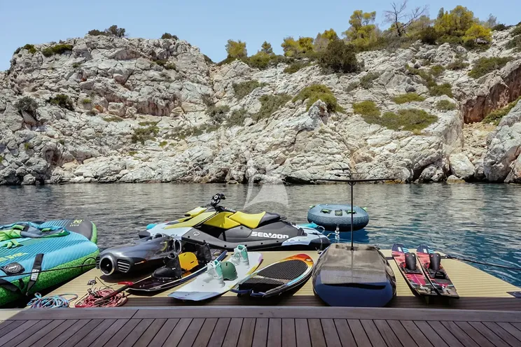 Charter Yacht NAIA - Sanlorenzo 40 Alloy - 5 Cabins - Athens - Mykonos - Paros - Cyclades - Greece