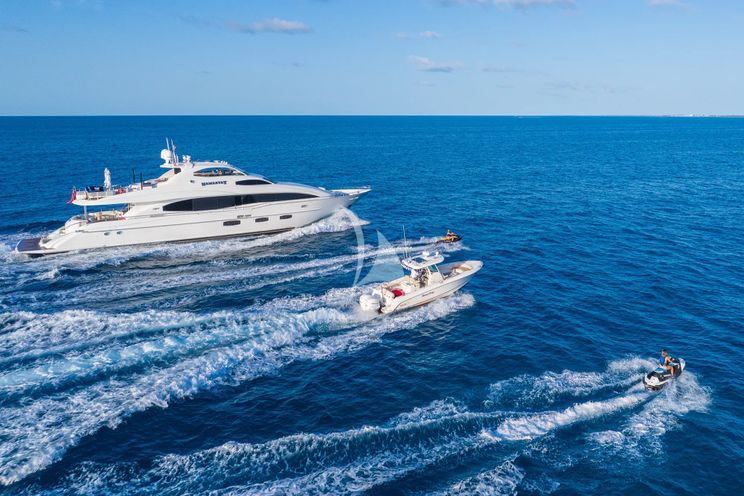 Charter Yacht NAMASTAY - Lazzara 116 - 5 Cabins - Nassau - Exumas - Staniel Cay - Bahamas