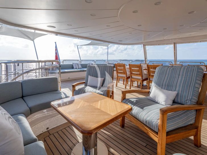 NAMASTE Bridge Seating NAMASTE Bridge Seating