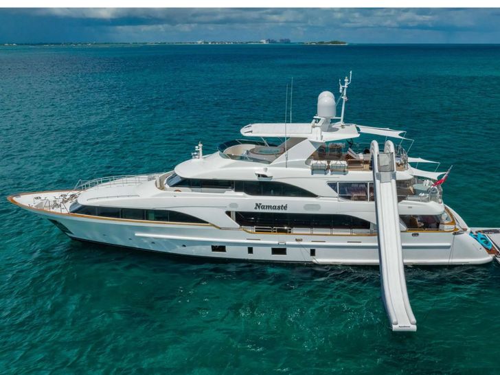 NAMASTE Benetti 121 - profile NAMASTE Benetti 121 - profile
