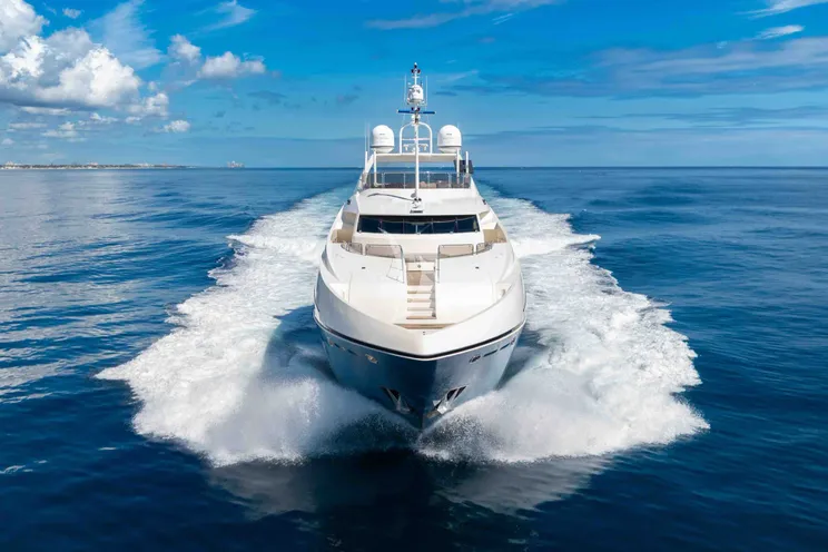 Charter Yacht NATURAL 9 - Sunseeker 37m - 5 Cabins - Nassau - Exumas - Bahamas