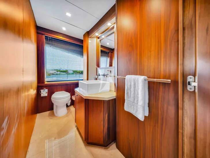 NATURAL 9 Sunseeker 37m - sky deck day head NATURAL 9 Sunseeker 37m - sky deck day head