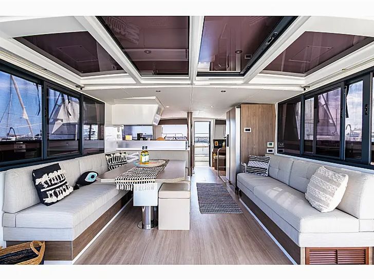 NAUSICAA Bali 4.4 - saloon NAUSICAA Bali 4.4 - saloon