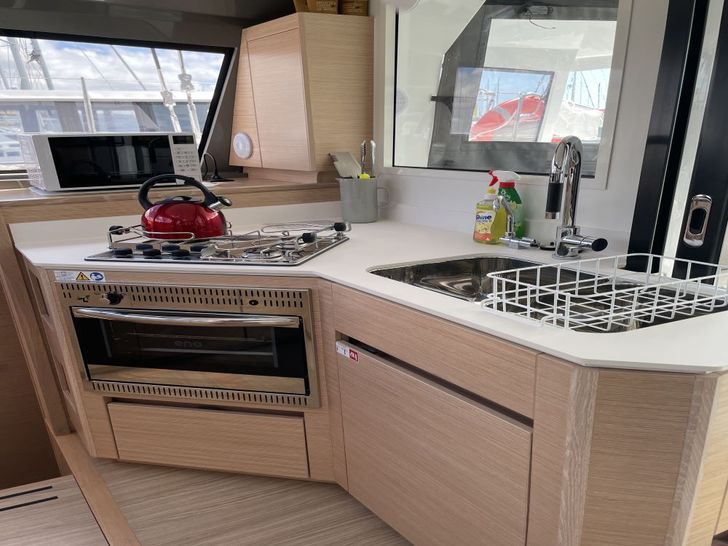 Nautitech 40 Open - galley Nautitech 40 Open - galley