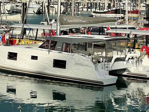 Nautitech 40 Open - 4 Cabins - Airlie Beach - Whitsunday Islands - Great Barrier Reef - Australia Nautitech 40 Open - 4 Cabins - Airlie Beach - Whitsunday Islands - Great Barrier Reef - Australia