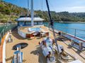 NAVILUX fore deck with jacuzzi and seating area