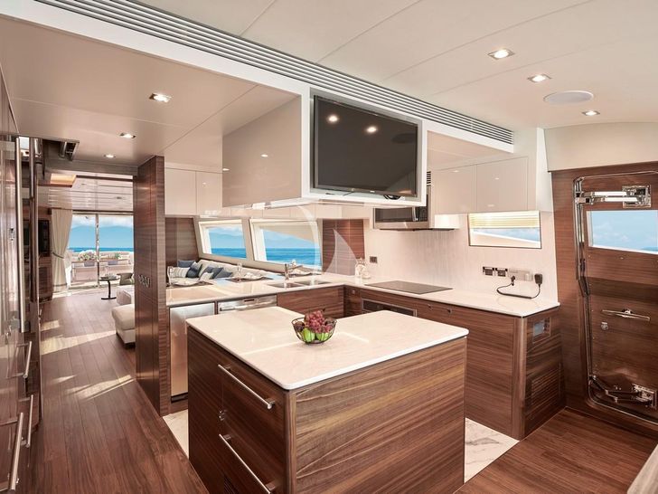 NAYA MARYN Horizon 94 - interior NAYA MARYN Horizon 94 - interior