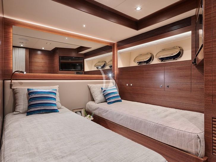 NAYA MARYN Horizon 94 - twin cabin NAYA MARYN Horizon 94 - twin cabin