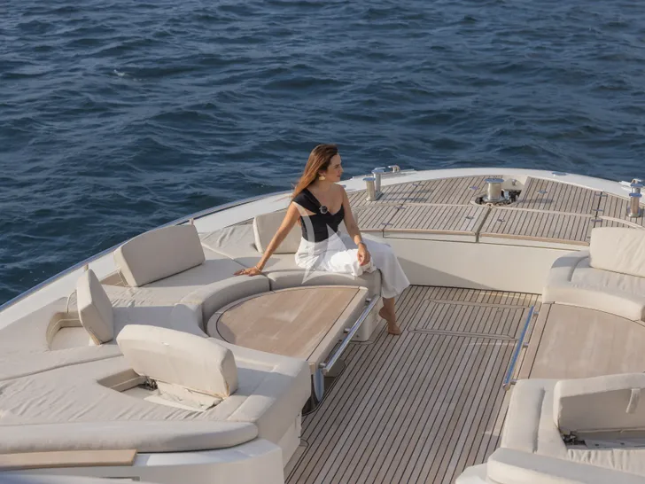 NAYLA Monte Carlo 75 - foredeck seating NAYLA Monte Carlo 75 - foredeck seating