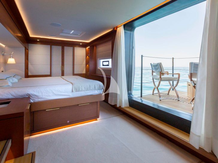 NEFESH - Lagoon Seventy 7 master cabin with balcony