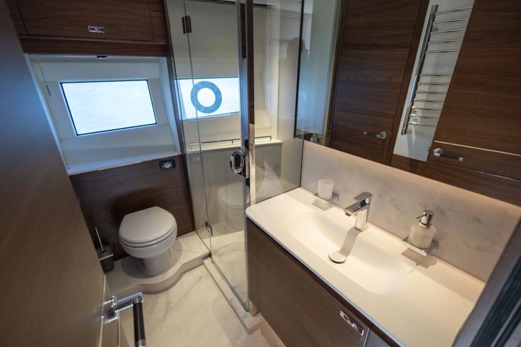 Charter Yacht NEGOTIATOR 1 - Princess S72 - 4 Cabins - Mallorca - Palma - Ibiza - Balearics - Spain