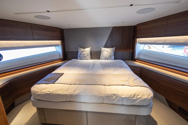 Charter Yacht NEGOTIATOR 1 - Princess S72 - 4 Cabins - Mallorca - Palma - Ibiza - Balearics - Spain
