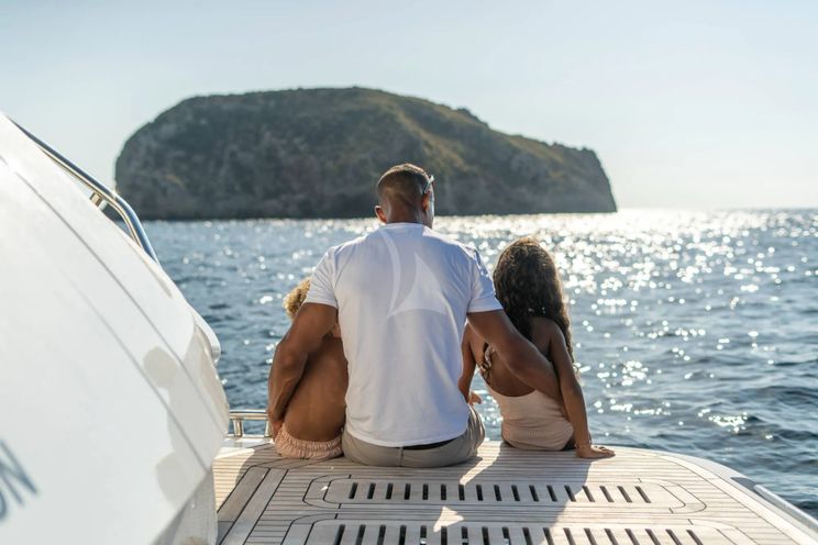 Charter Yacht NEGOTIATOR 1 - Princess S72 - 4 Cabins - Mallorca - Palma - Ibiza - Balearics - Spain