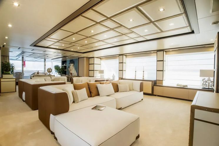 Charter Yacht NELA - Benetti Crystal 140 - 5 Cabins - Cannes - Monaco - St Tropez - French Riviera