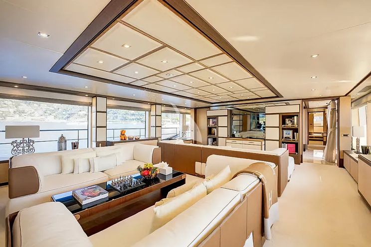Charter Yacht NELA - Benetti Crystal 140 - 5 Cabins - Cannes - Monaco - St Tropez - French Riviera